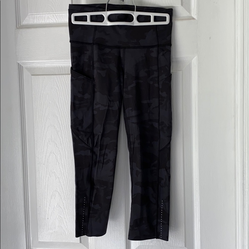 Lululemon Fast & Free Crops in Camo